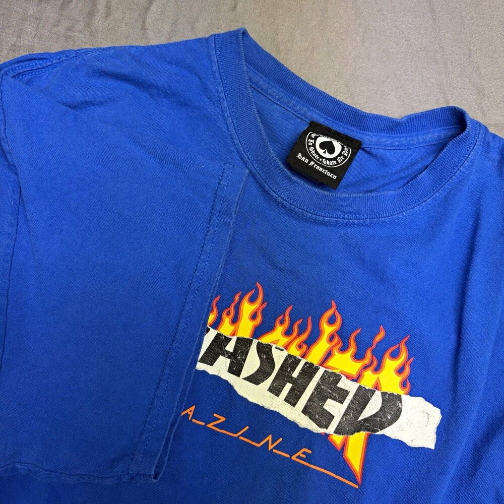 Y2K VTG Thrasher Men’s XL Blue Crew Neck Short Sleeve Flame Logo Graphic T-Shirt